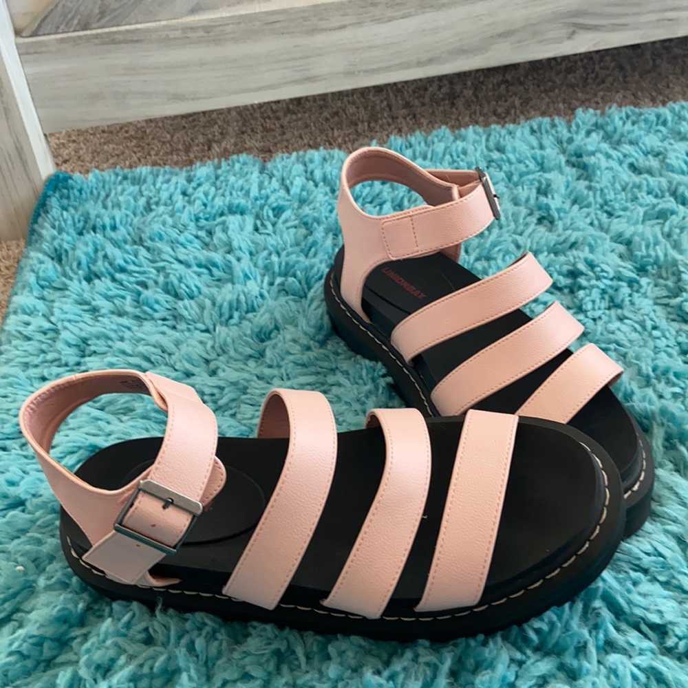 Beautiful Unionbay chunky black and pink sandals! Size 10 $50 never worn